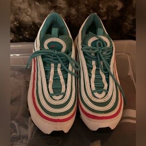 Nike Air Max Miami youth size 6